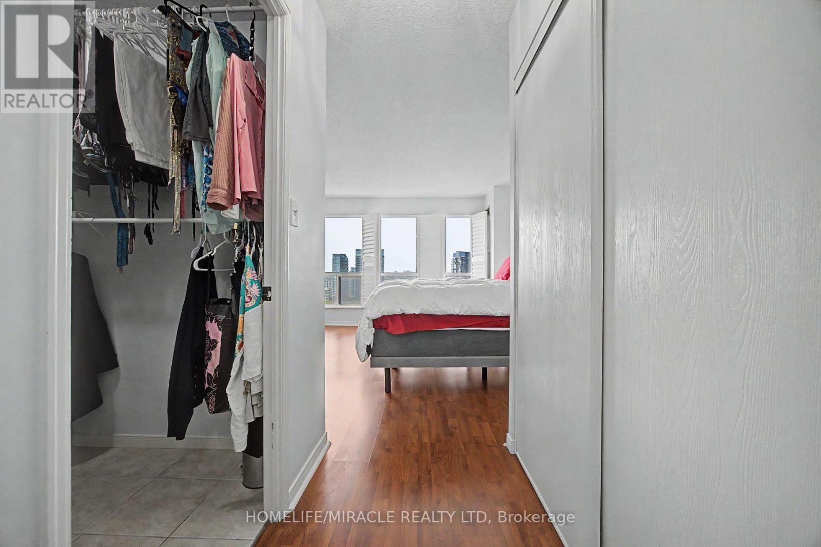 #2603 2269 LAKESHORE BOULEVARD W - 47