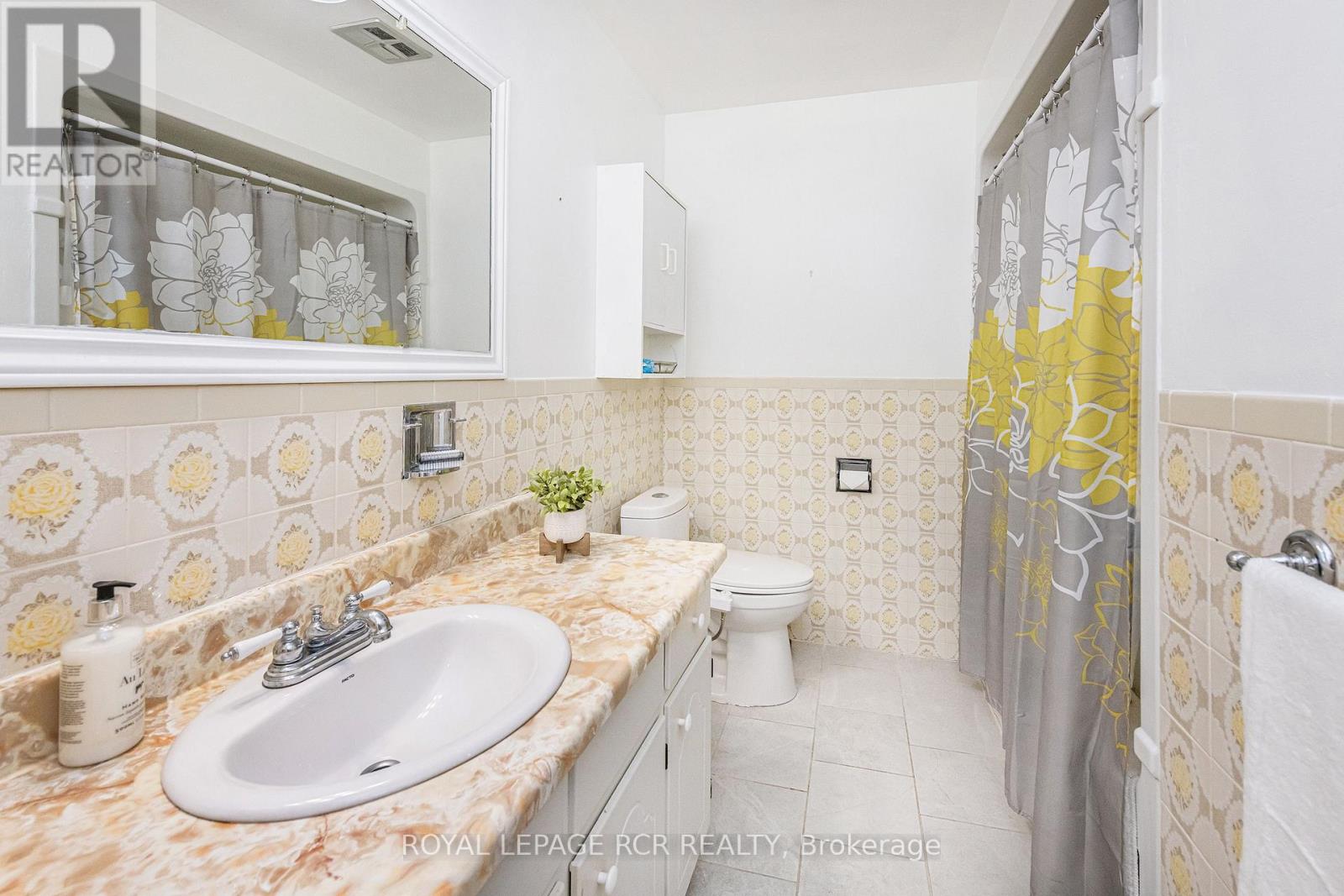 24 PETUNIAS ROAD - 21