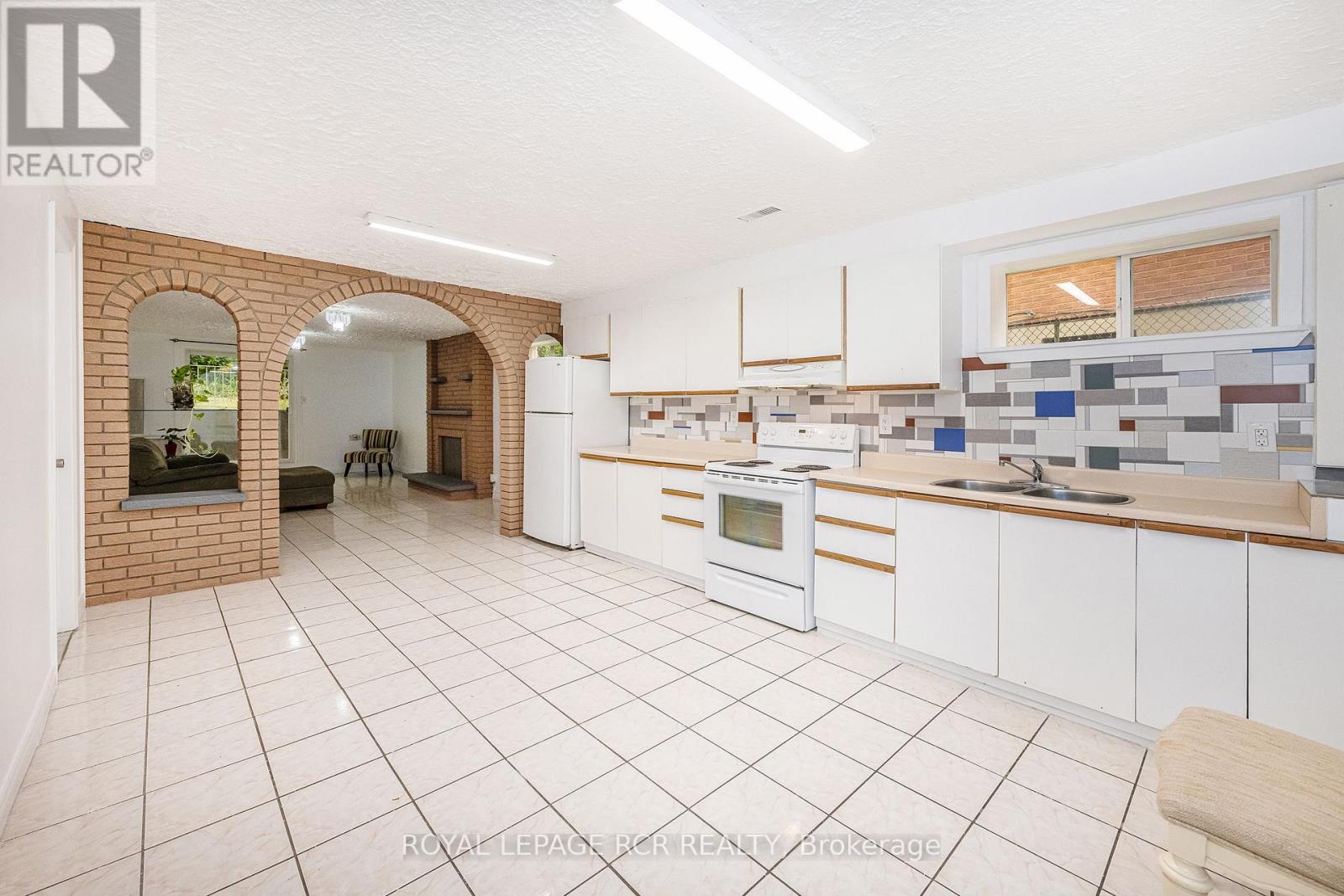 24 PETUNIAS ROAD - 29