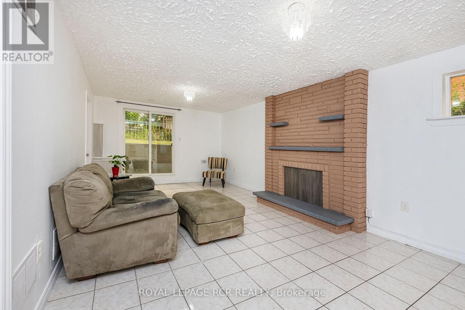 24 PETUNIAS ROAD - 32
