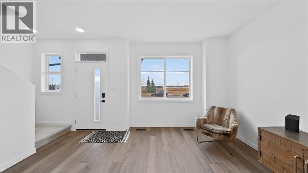 302 Uplands Boulevard N - 4