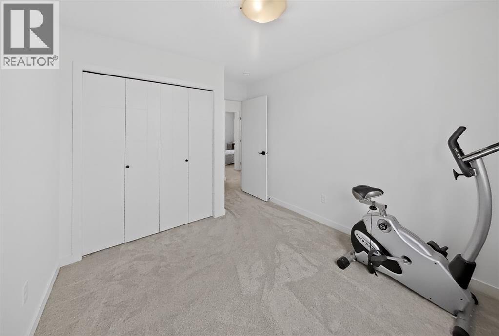 302 Uplands Boulevard N - 15