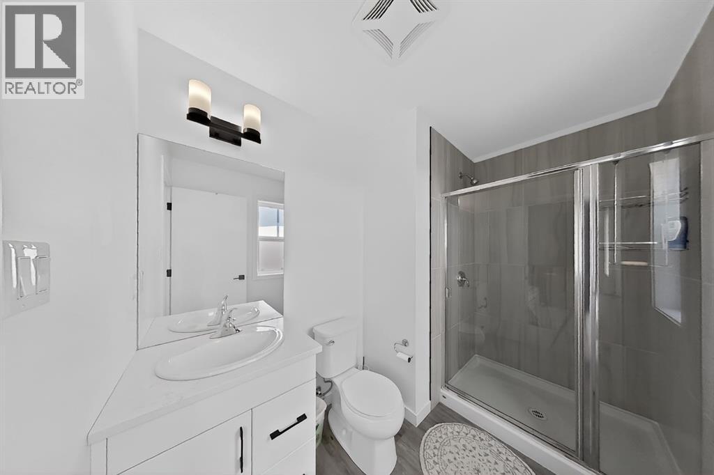 302 Uplands Boulevard N - 27
