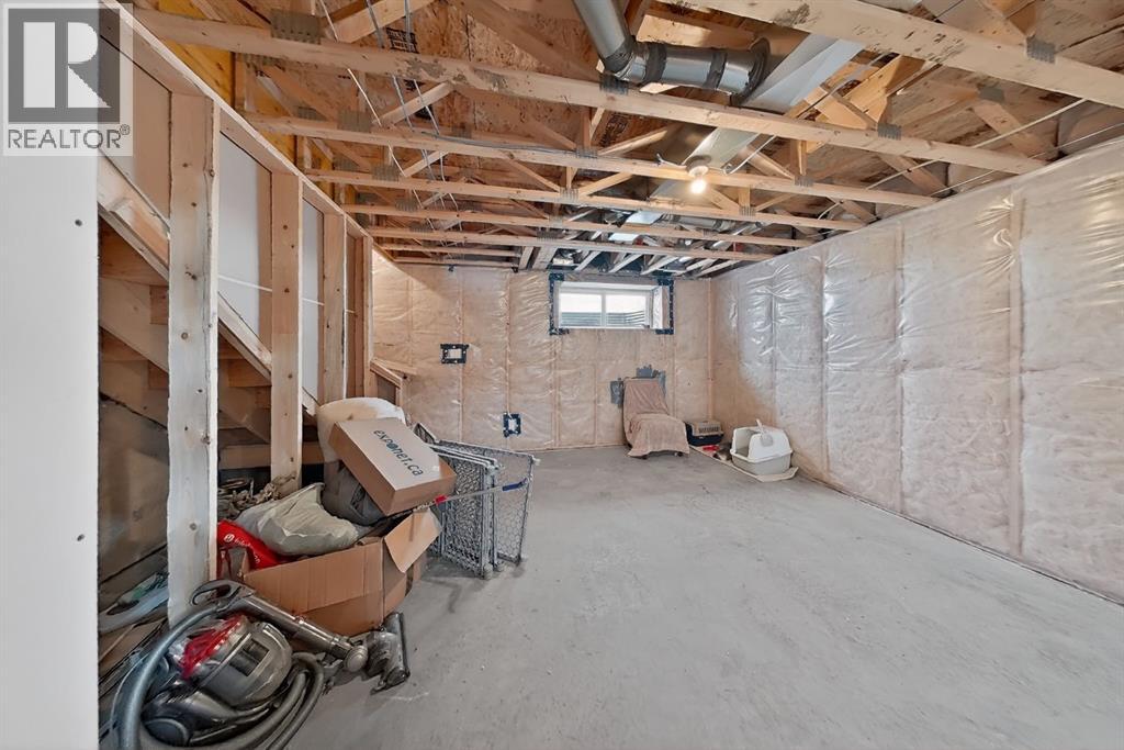 302 Uplands Boulevard N - 33