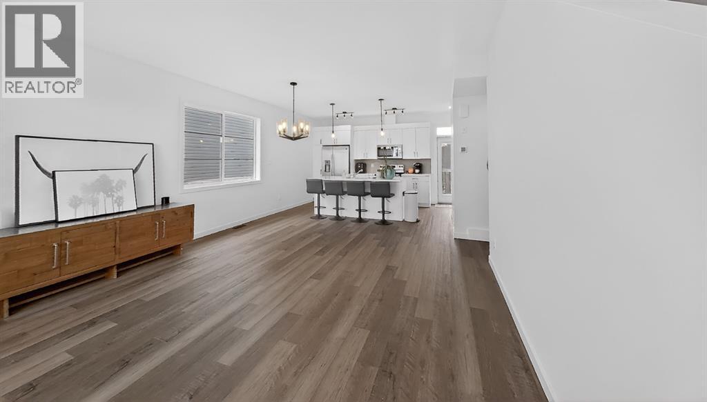 302 Uplands Boulevard N - 5
