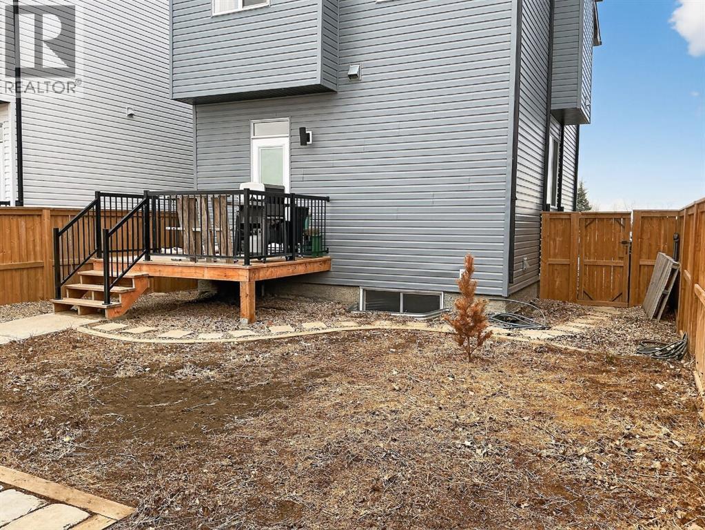 302 Uplands Boulevard N - 41