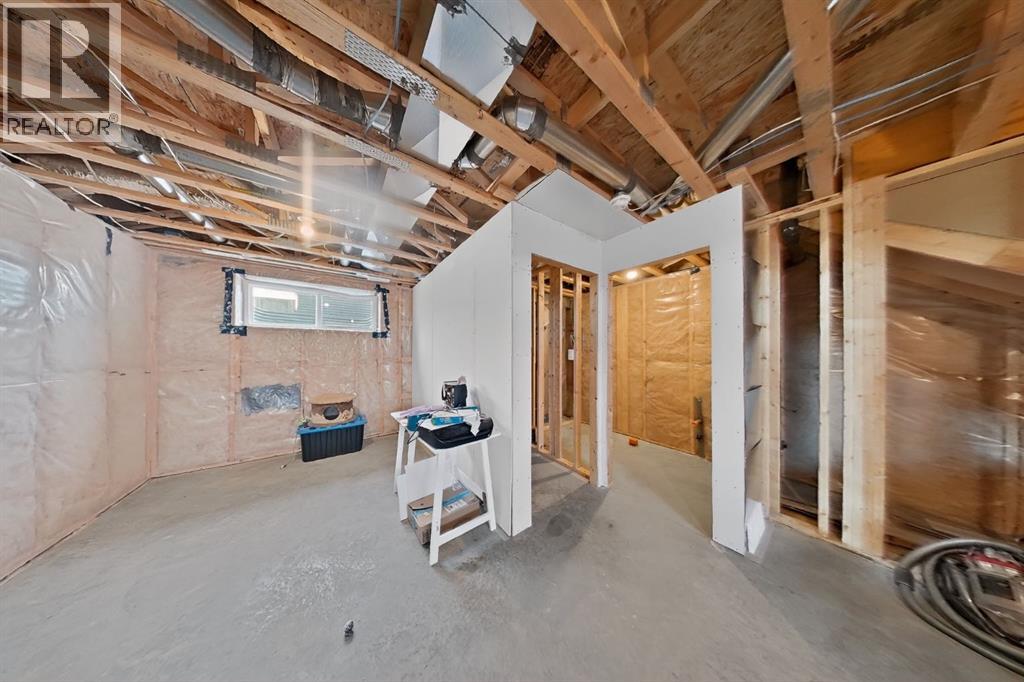 302 Uplands Boulevard N - 31