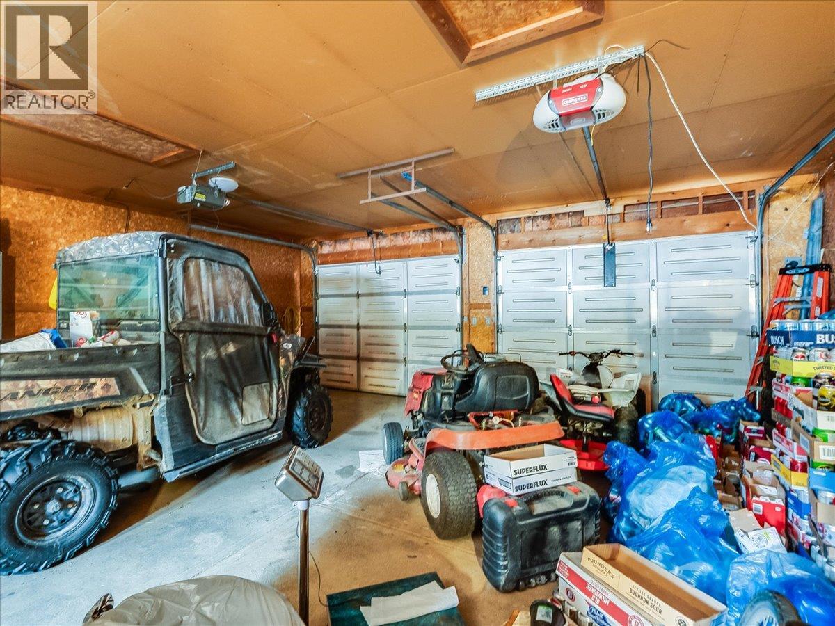 1076 COLUMBIA GARDENS Road - 48