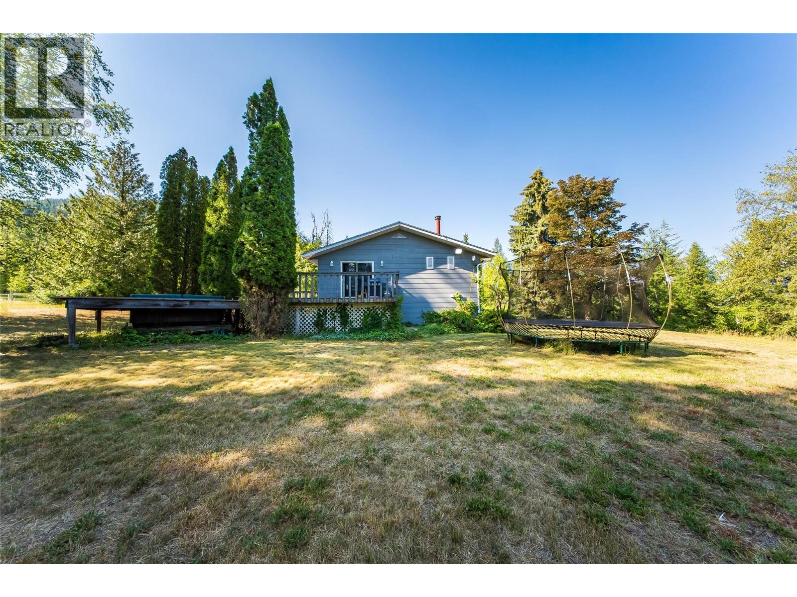 1076 COLUMBIA GARDENS Road - 73