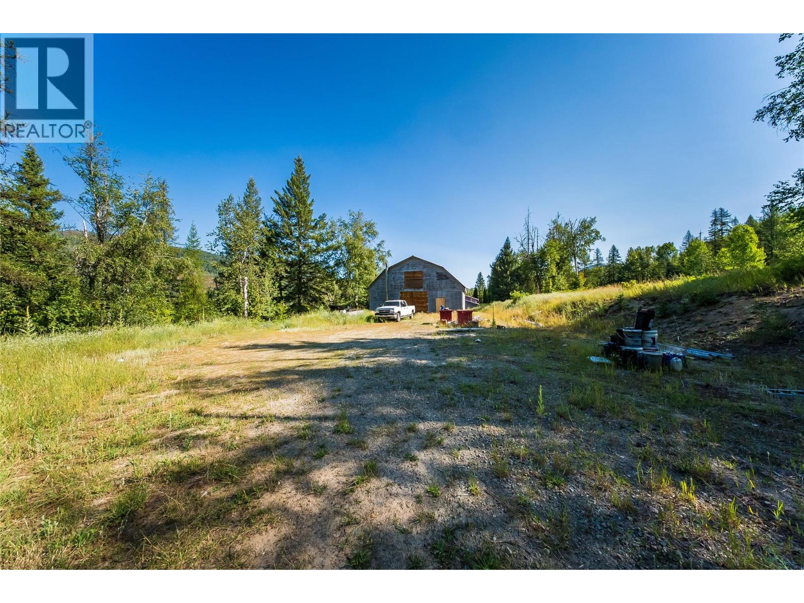 1076 COLUMBIA GARDENS Road - 61