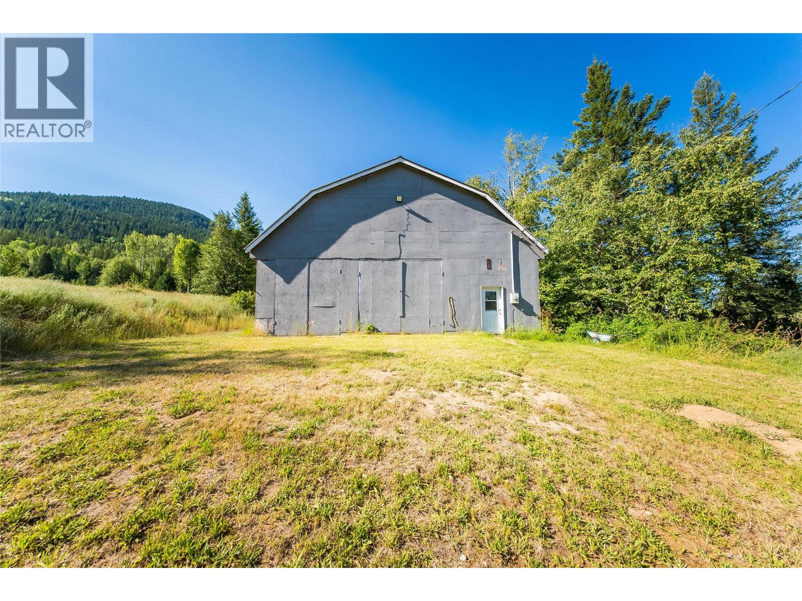 1076 COLUMBIA GARDENS Road - 58