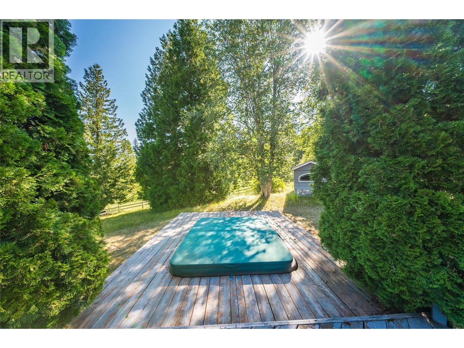 1076 COLUMBIA GARDENS Road - 83