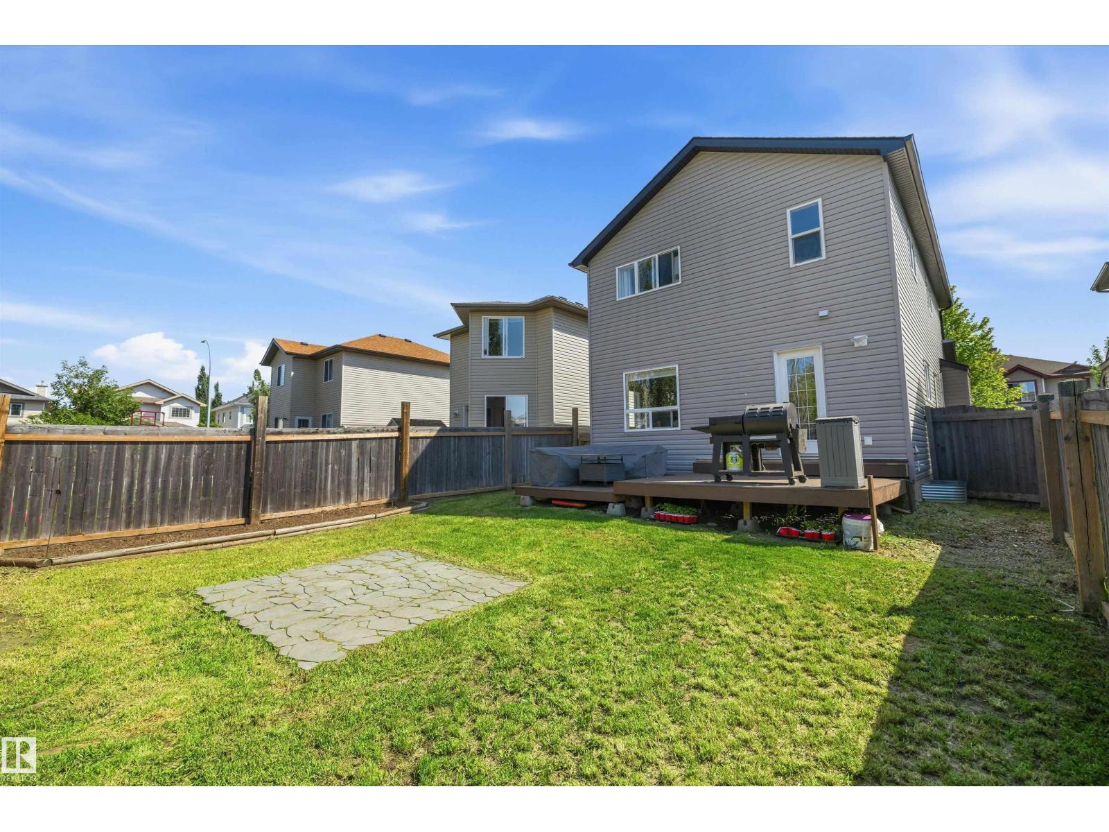 44 VAUGHN AV - 53