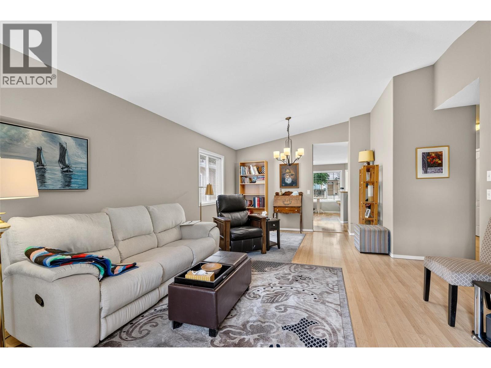 #91 2210 LOUIE Drive - 16