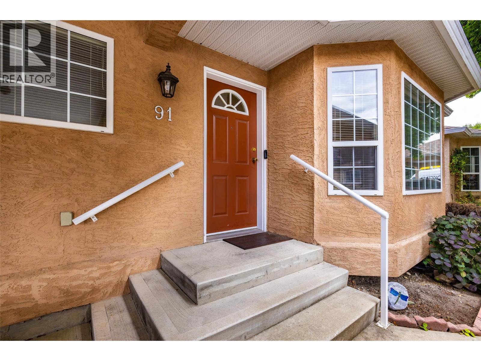 #91 2210 LOUIE Drive - 36