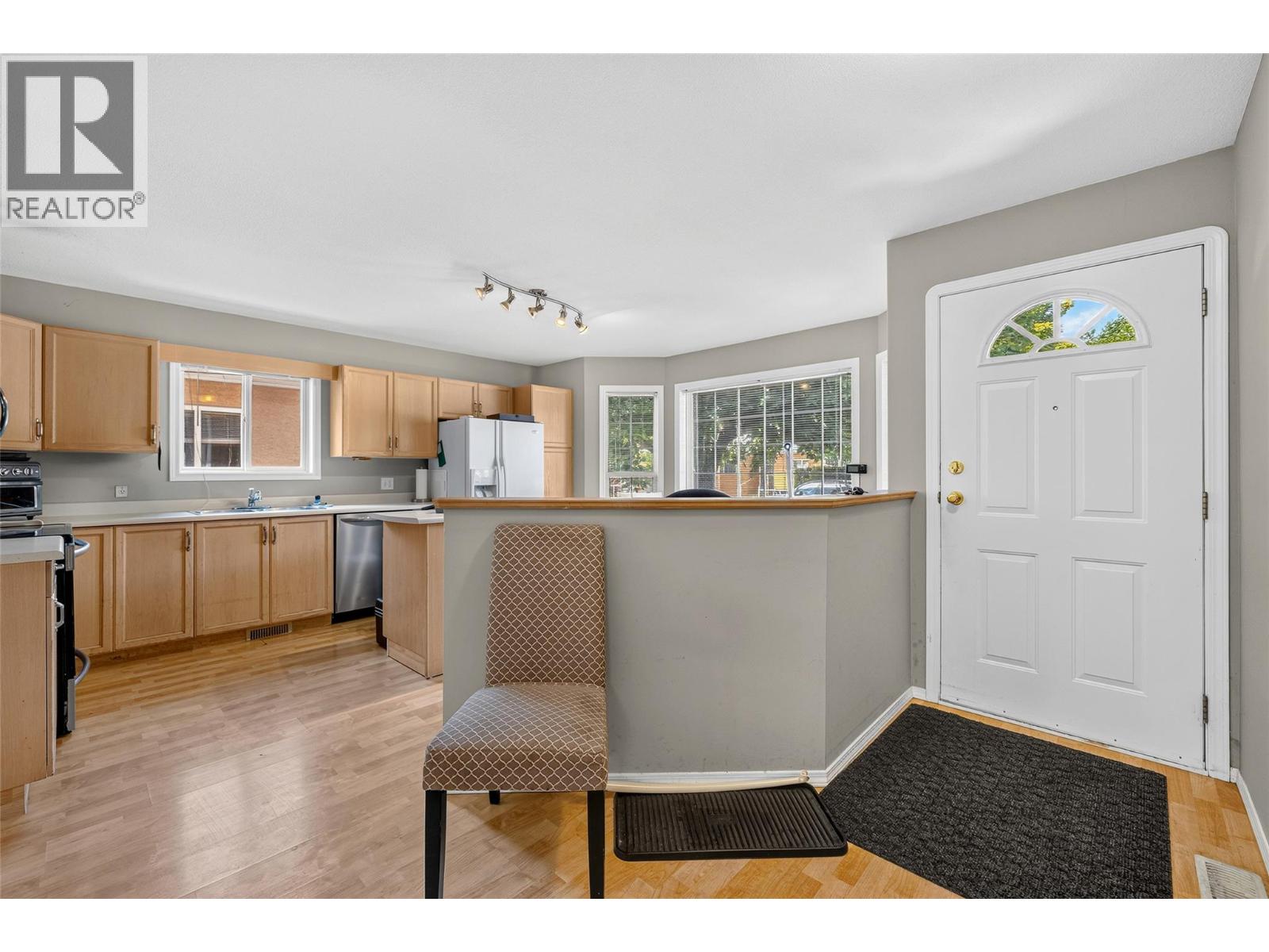 #91 2210 LOUIE Drive - 3