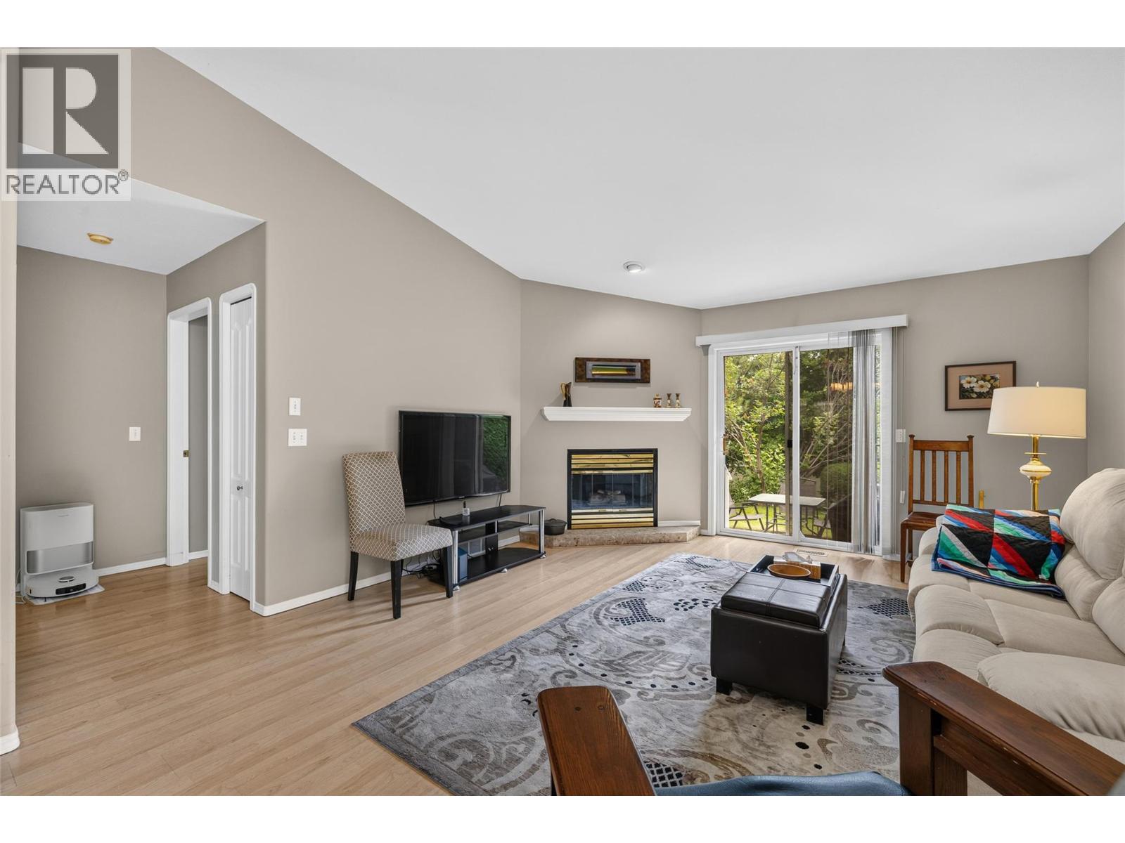 #91 2210 LOUIE Drive - 12