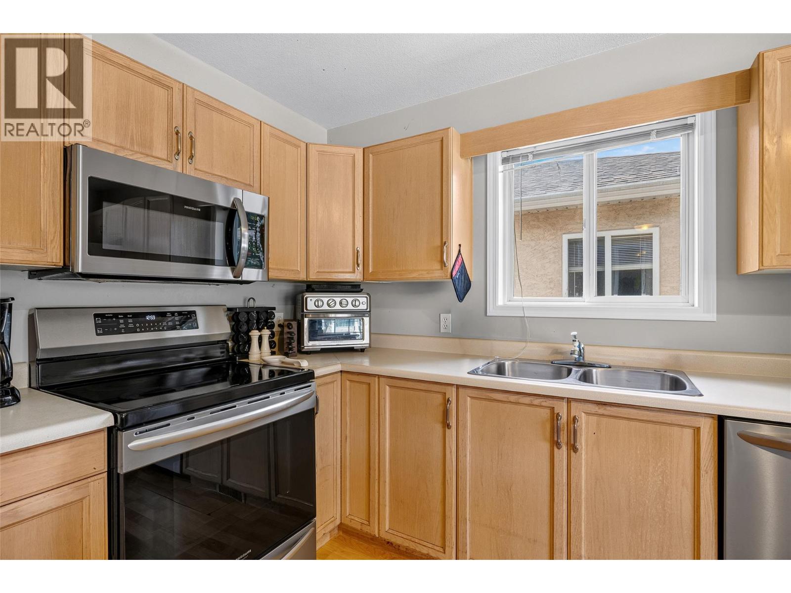 #91 2210 LOUIE Drive - 7