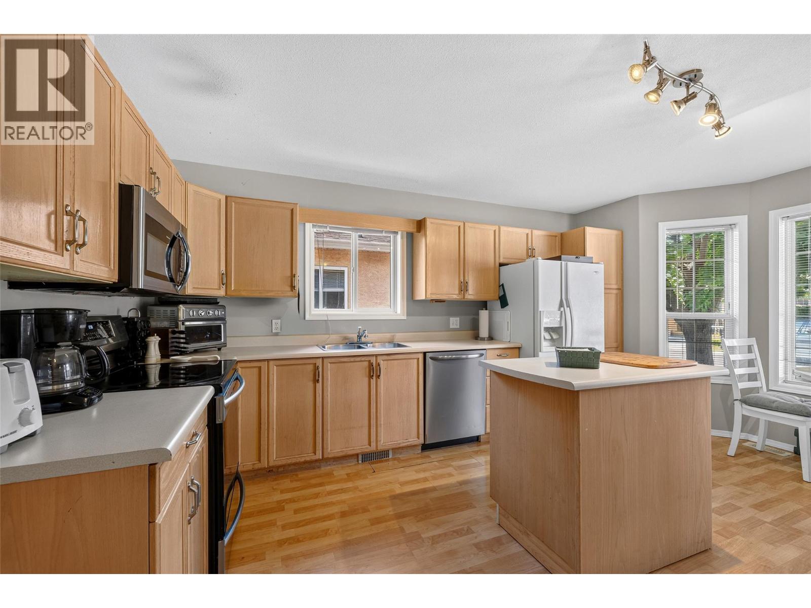 #91 2210 LOUIE Drive - 4