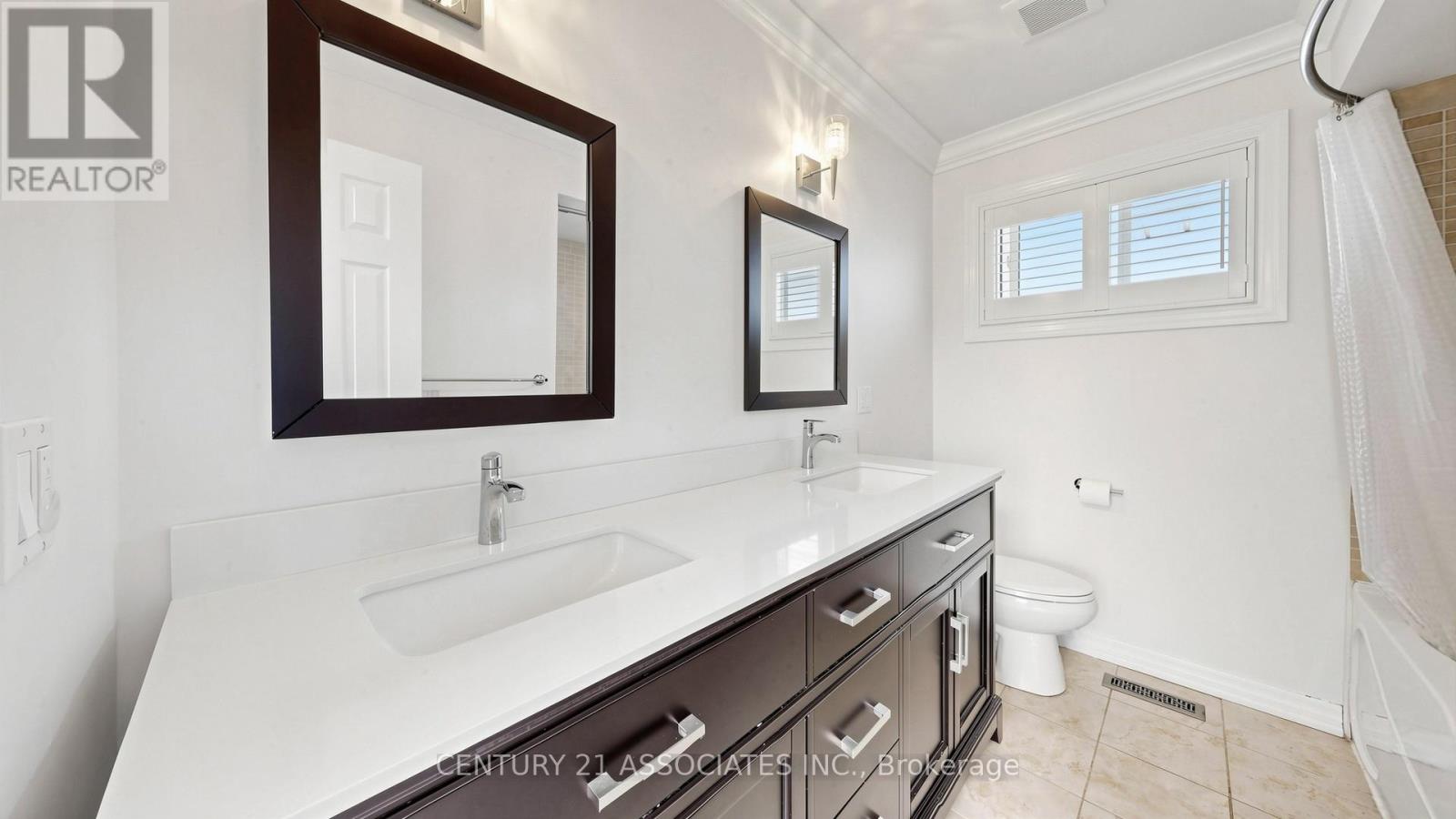 80 STEPHENSEN COURT - 18