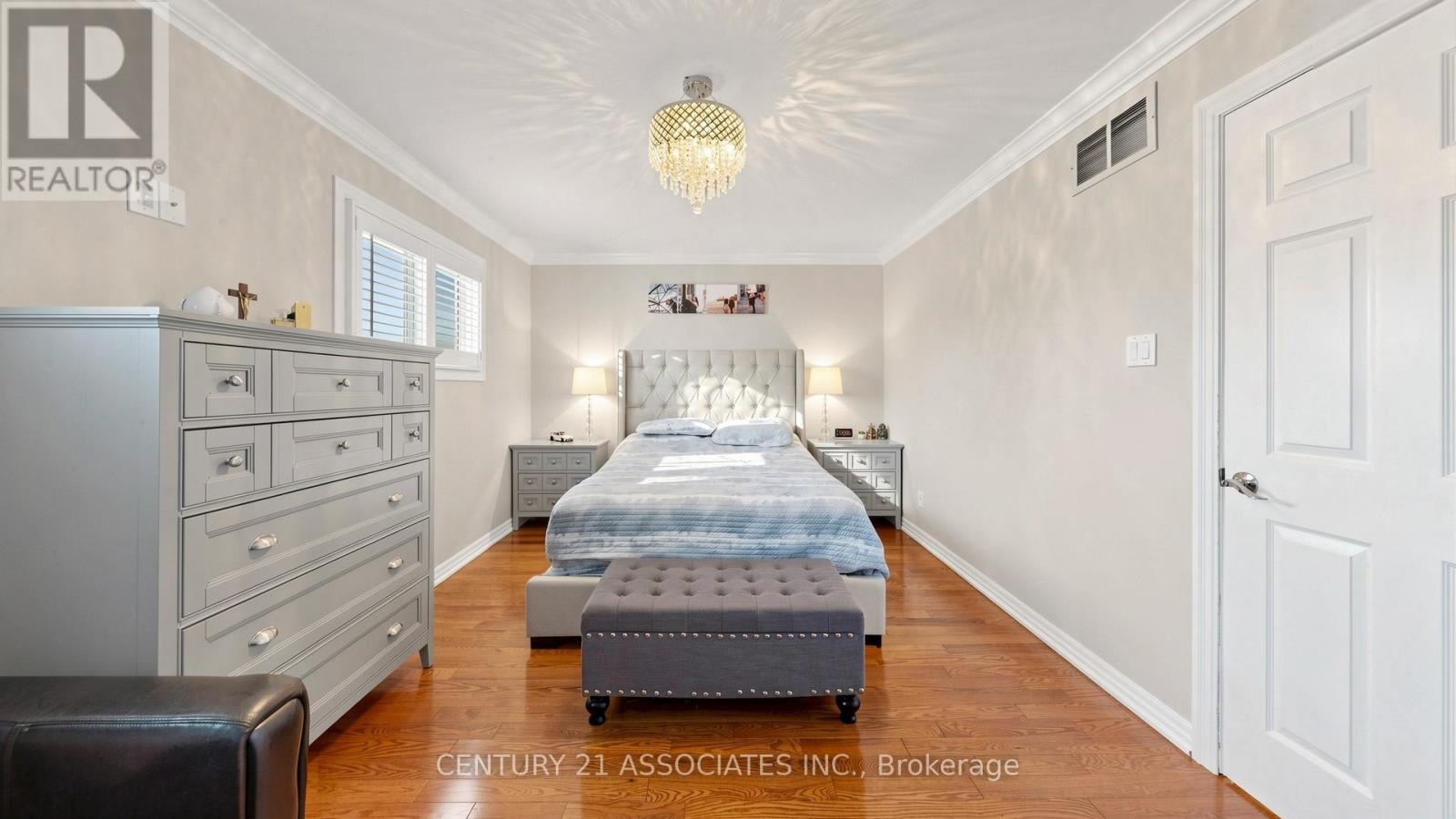 80 STEPHENSEN COURT - 17