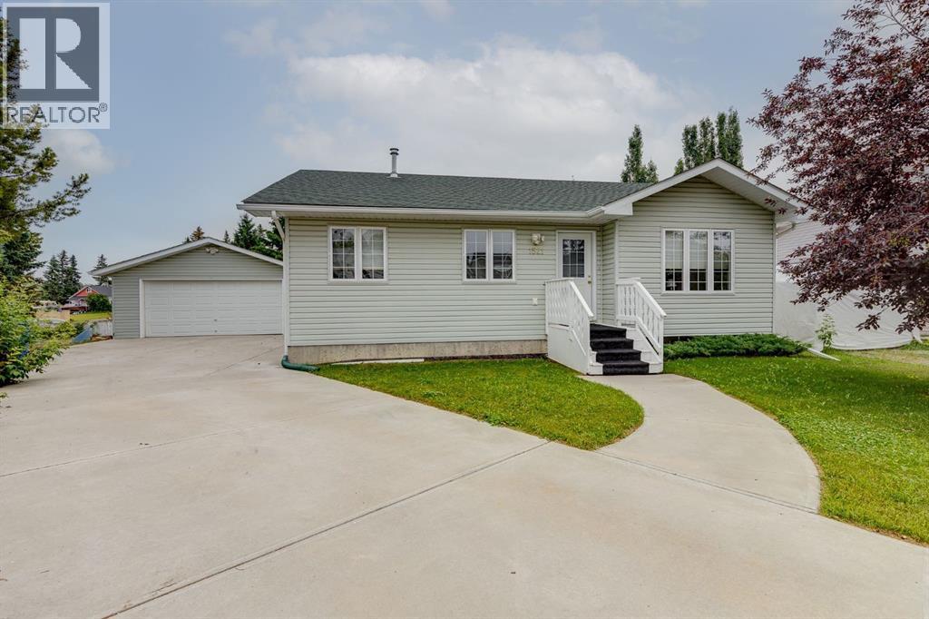 1521 Mary Place - 1