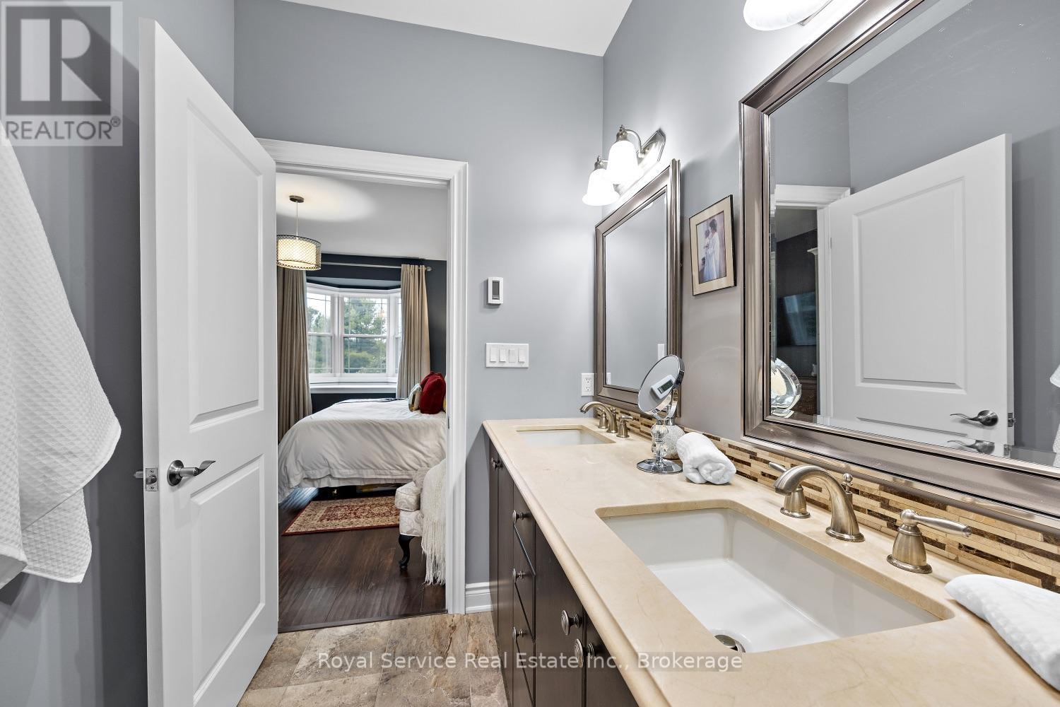 51 GREENAWAY CIRCLE - 11