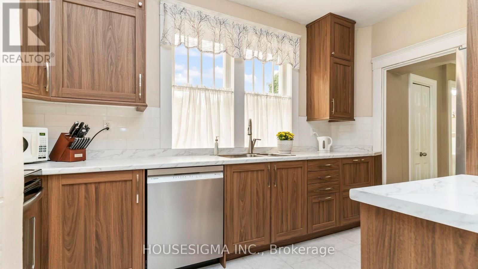 322 RIDOUT STREET S - 14