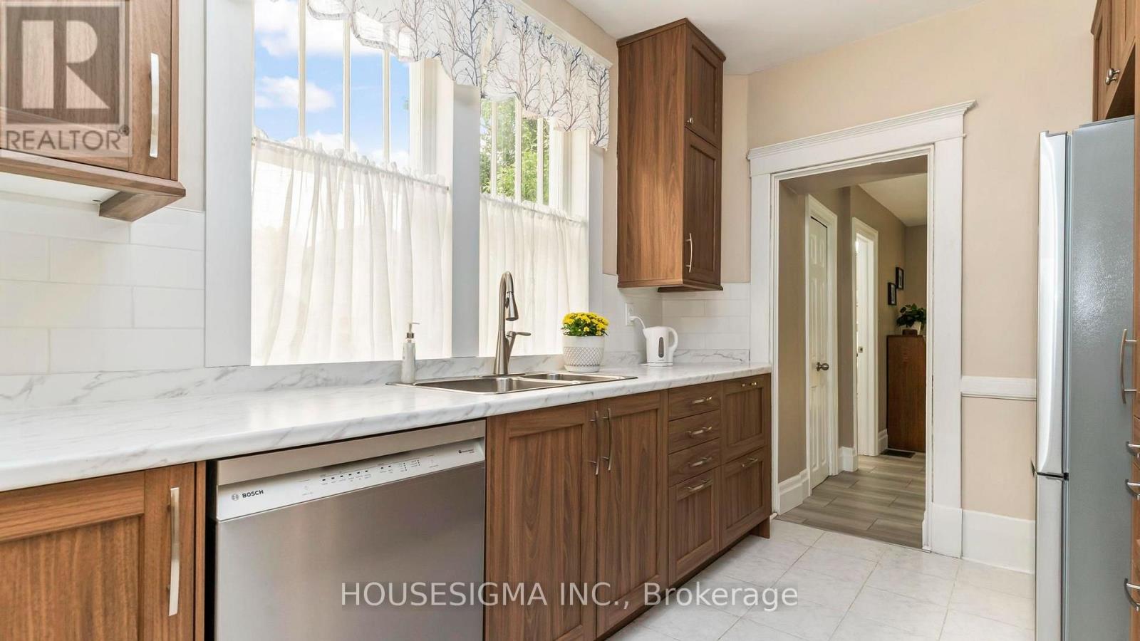 322 RIDOUT STREET S - 15