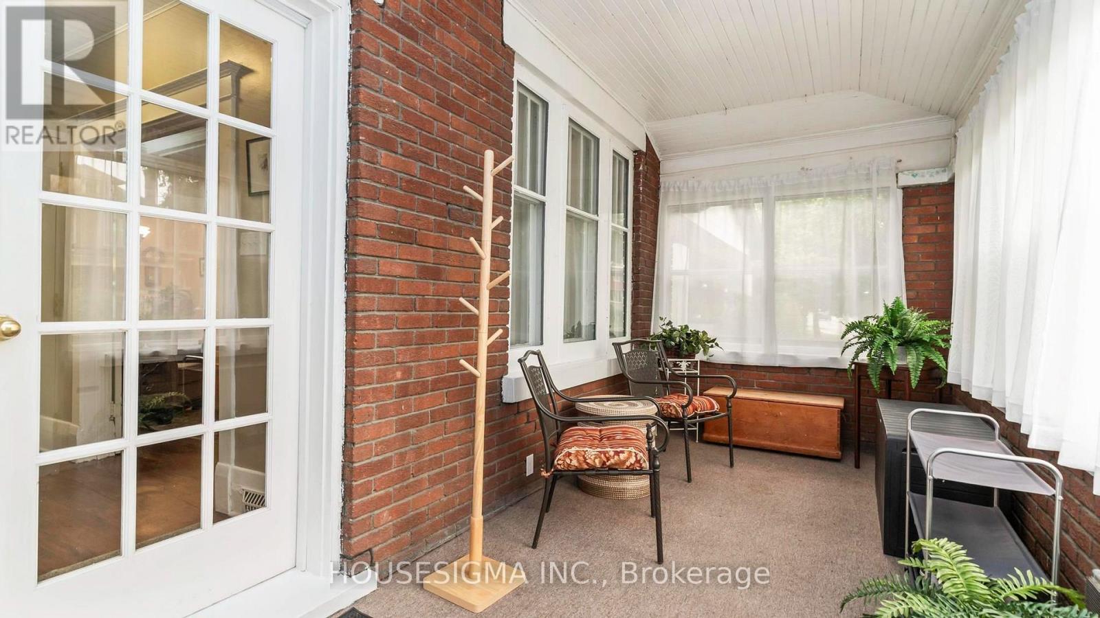 322 RIDOUT STREET S - 4
