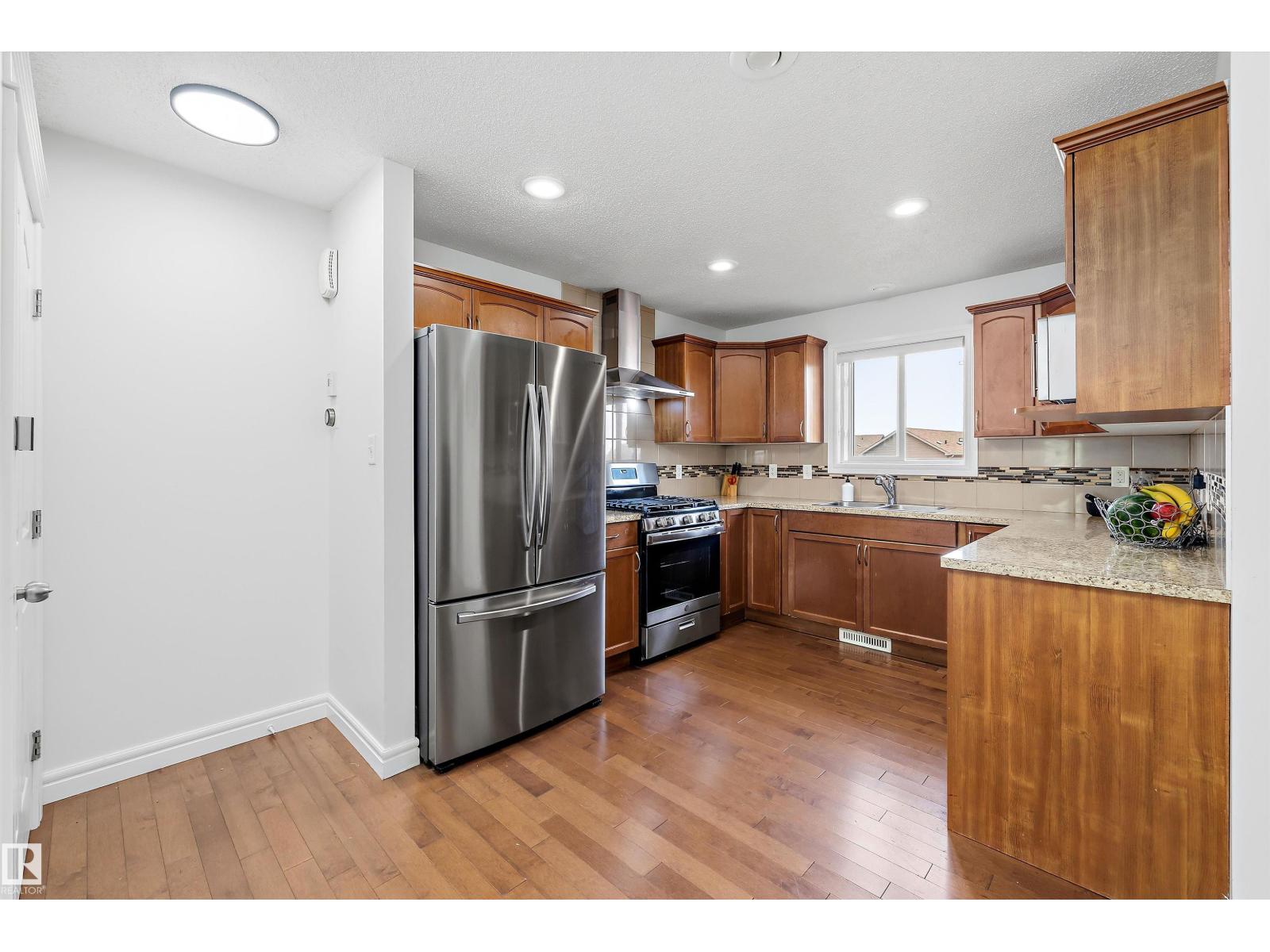 2803 12 ST NW - 12