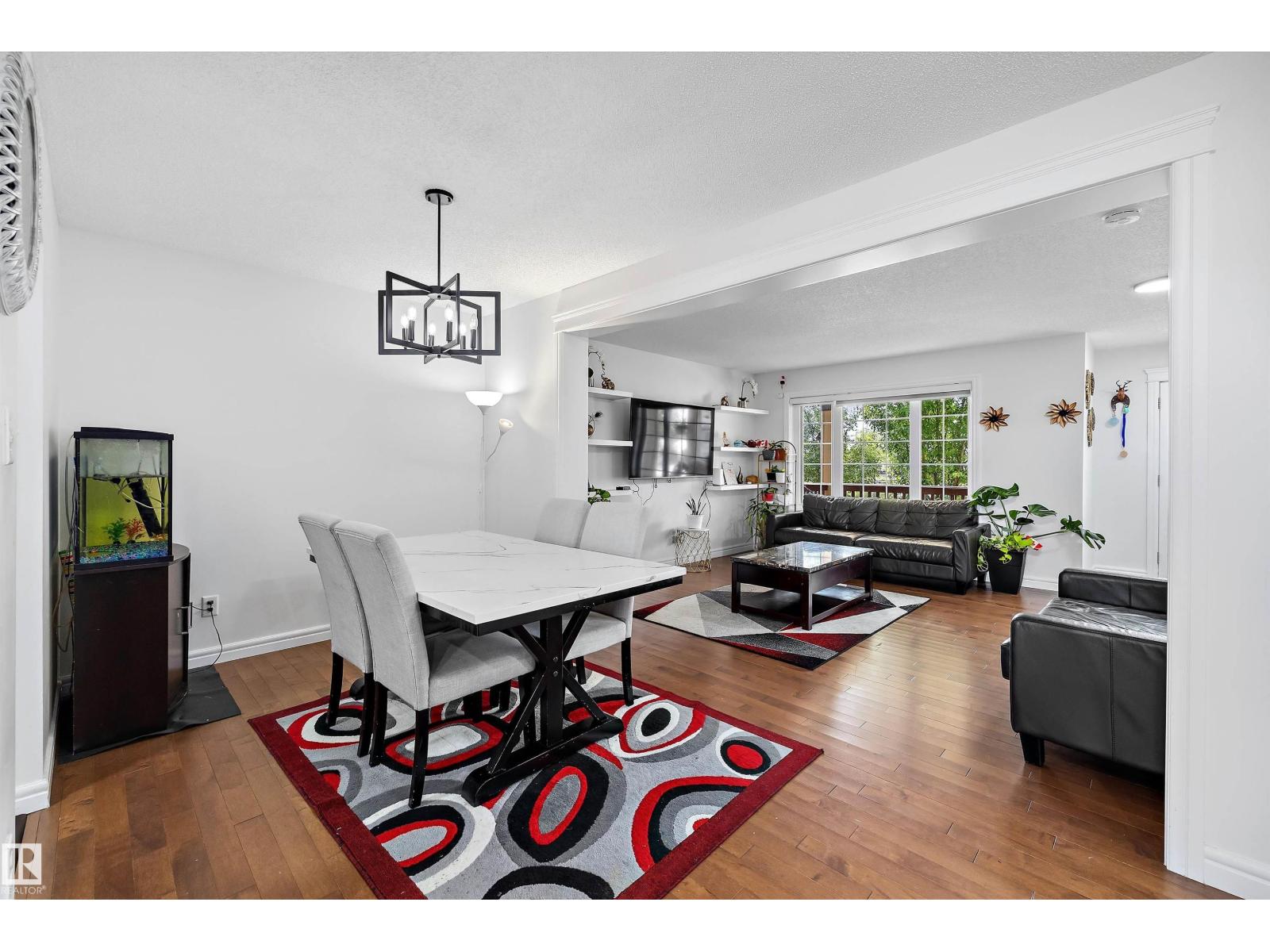 2803 12 ST NW - 11