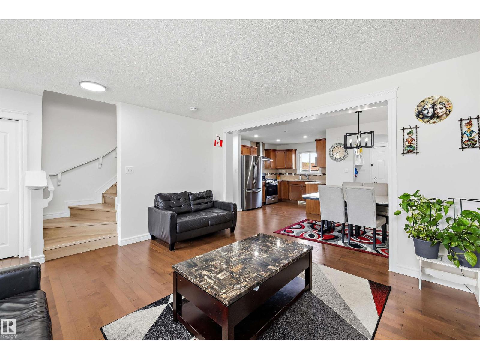 2803 12 ST NW - 9