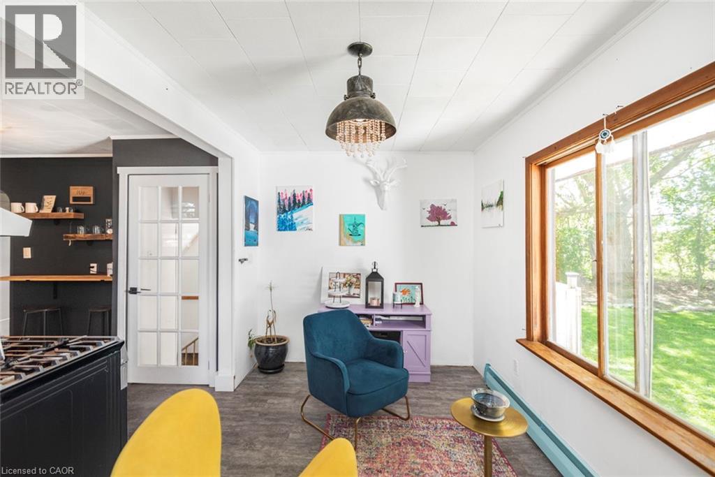 32 GRANT Street - 17