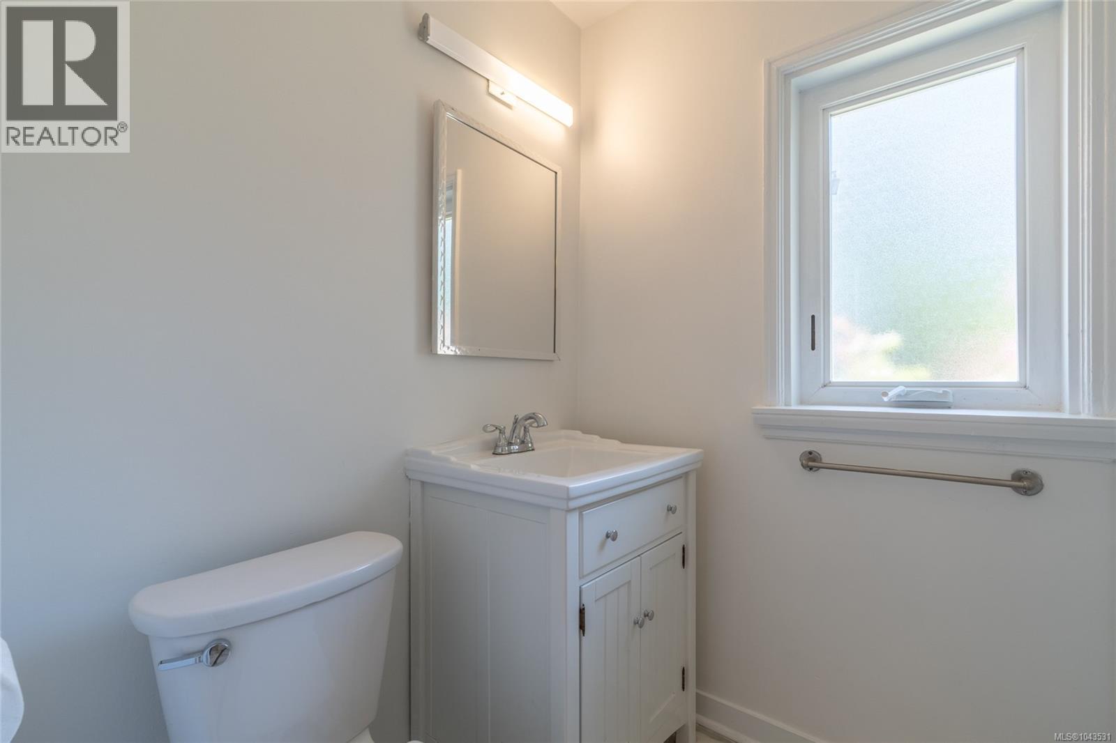 2442/2462 Eastdowne Rd - 14