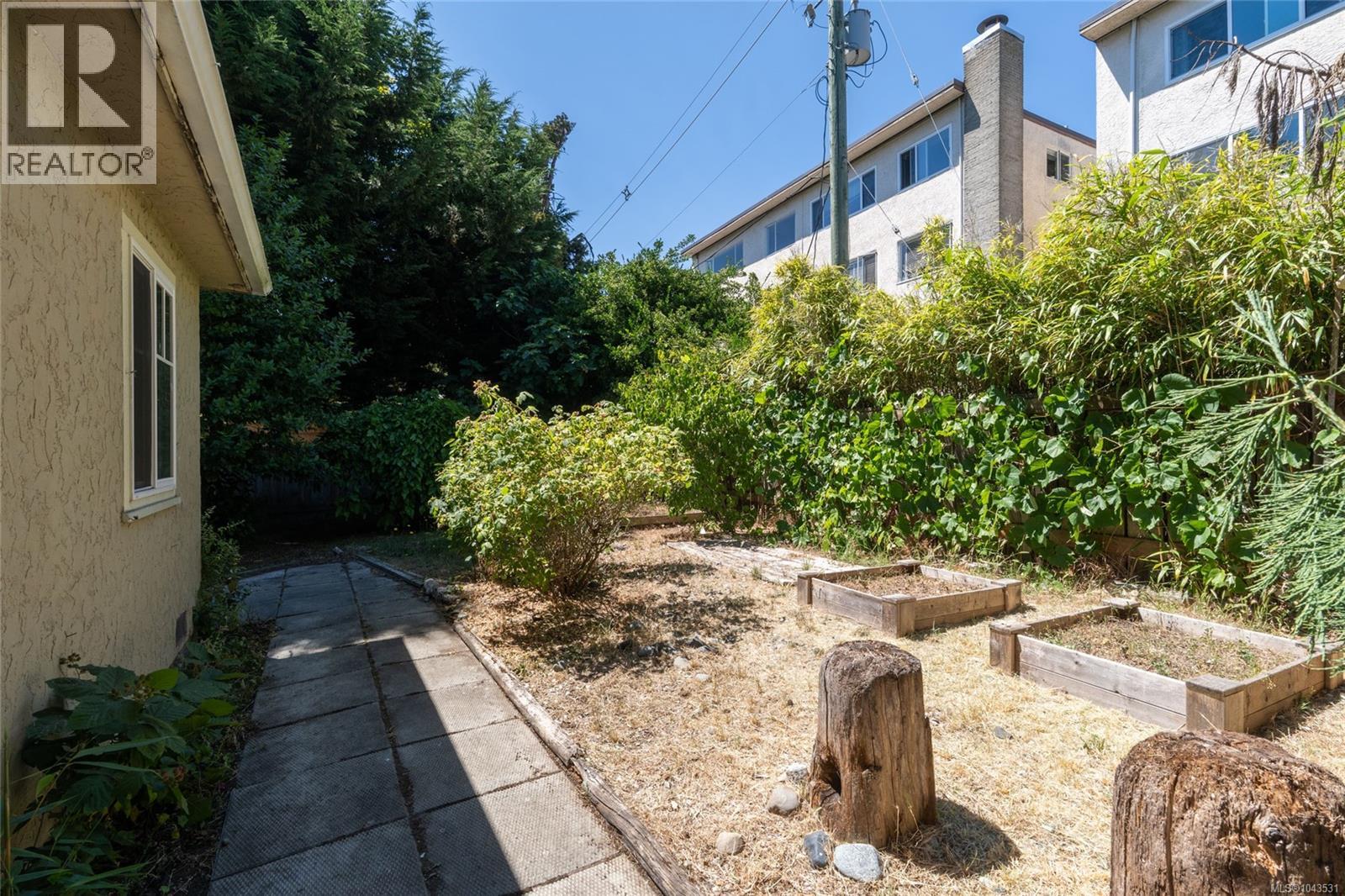 2442/2462 Eastdowne Rd - 37