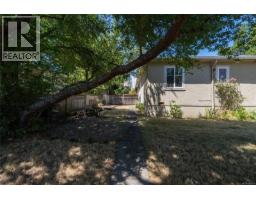 2442/2462 Eastdowne Rd, Oak Bay, BC V8R5P8 Photo 19