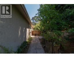 2442/2462 Eastdowne Rd, Oak Bay, BC V8R5P8 Photo 40