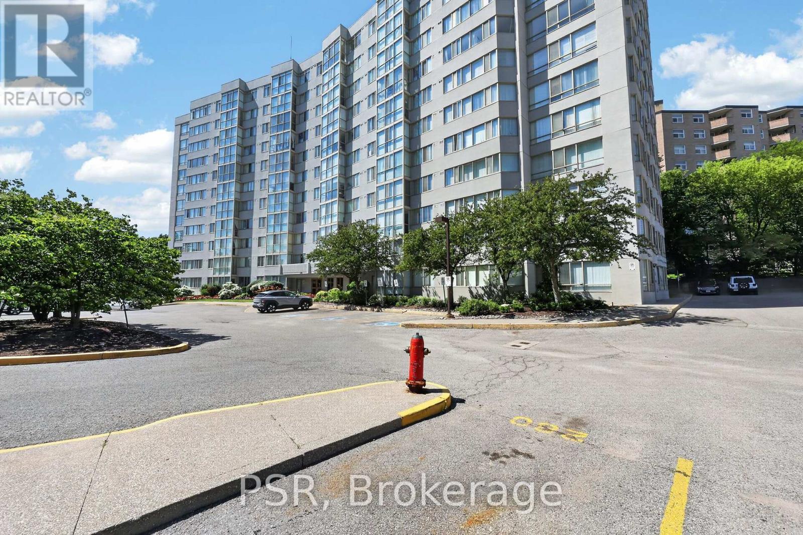 #806 270 DAVIS DRIVE - Image 4