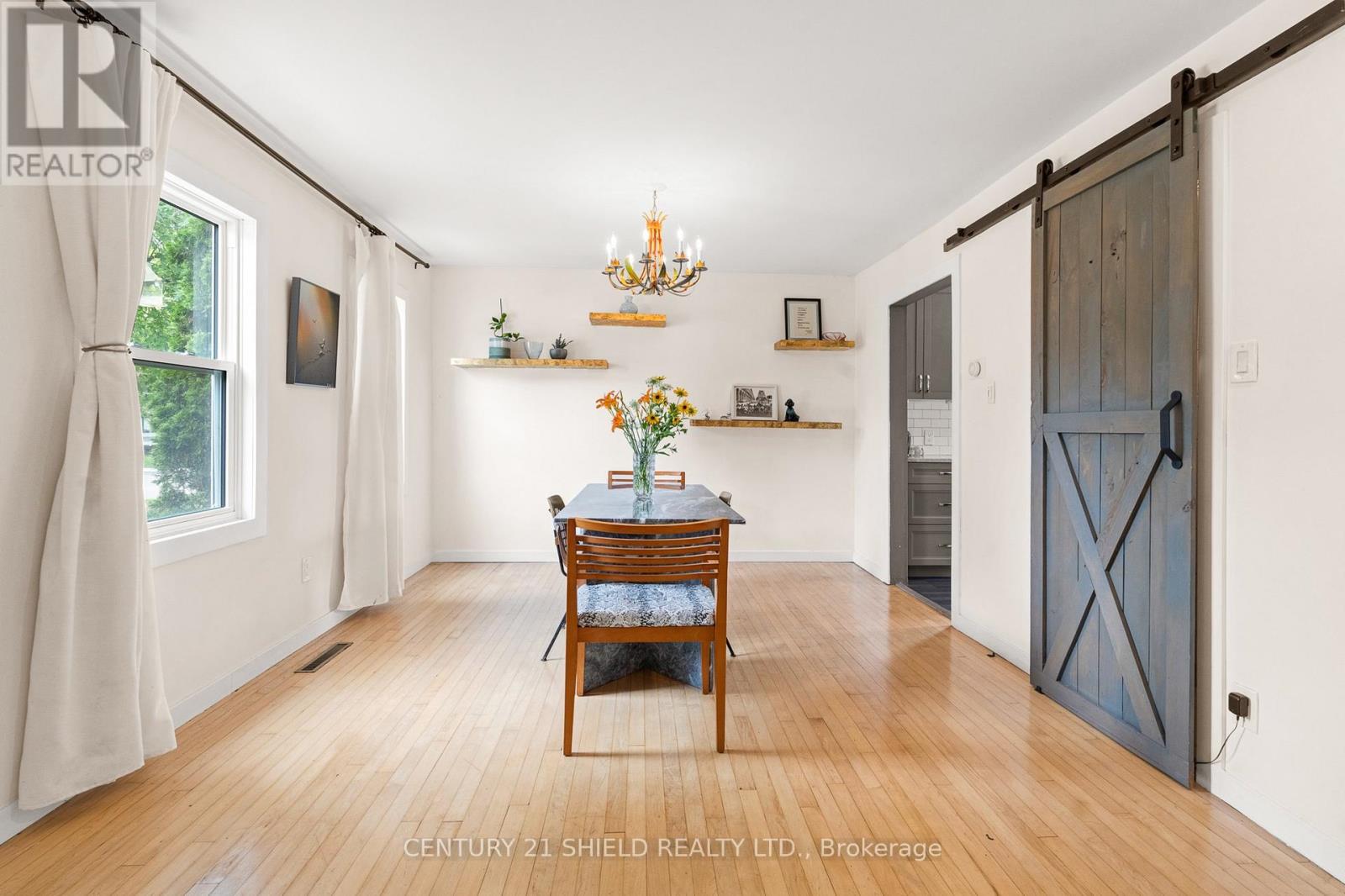 1019 OSBORNE AVENUE - 16