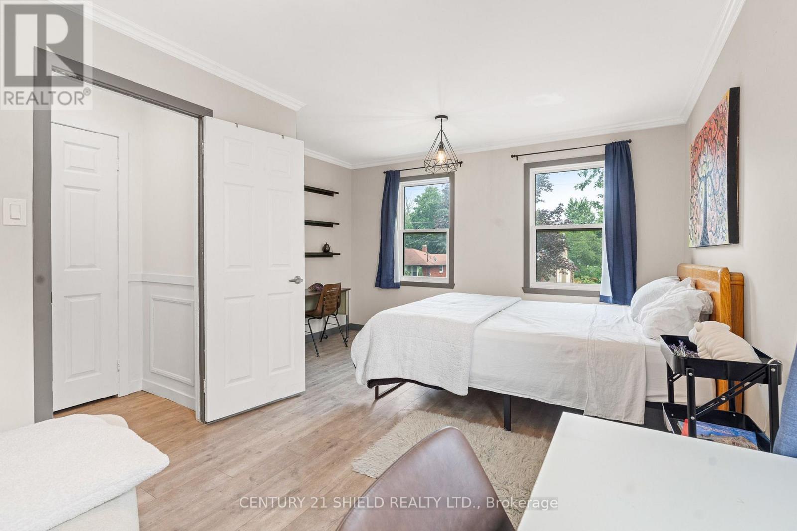 1019 OSBORNE AVENUE - 24