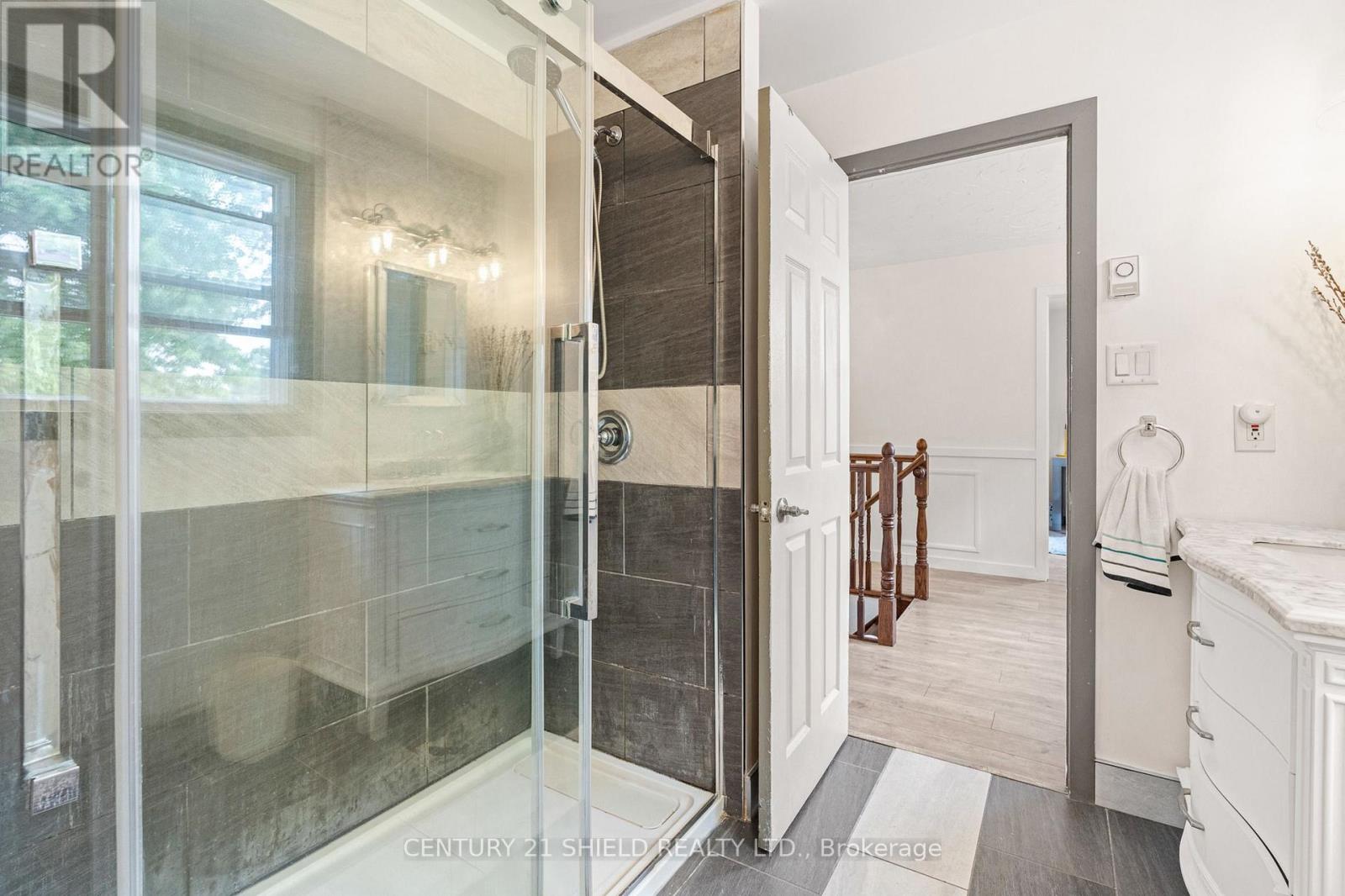 1019 OSBORNE AVENUE - 30