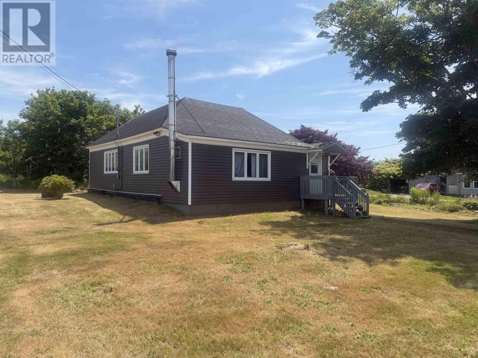 3960 Highway 3 - 1
