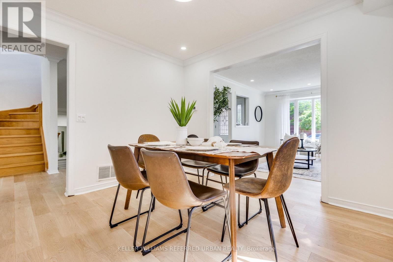 554 MCLEVIN AVENUE - 12