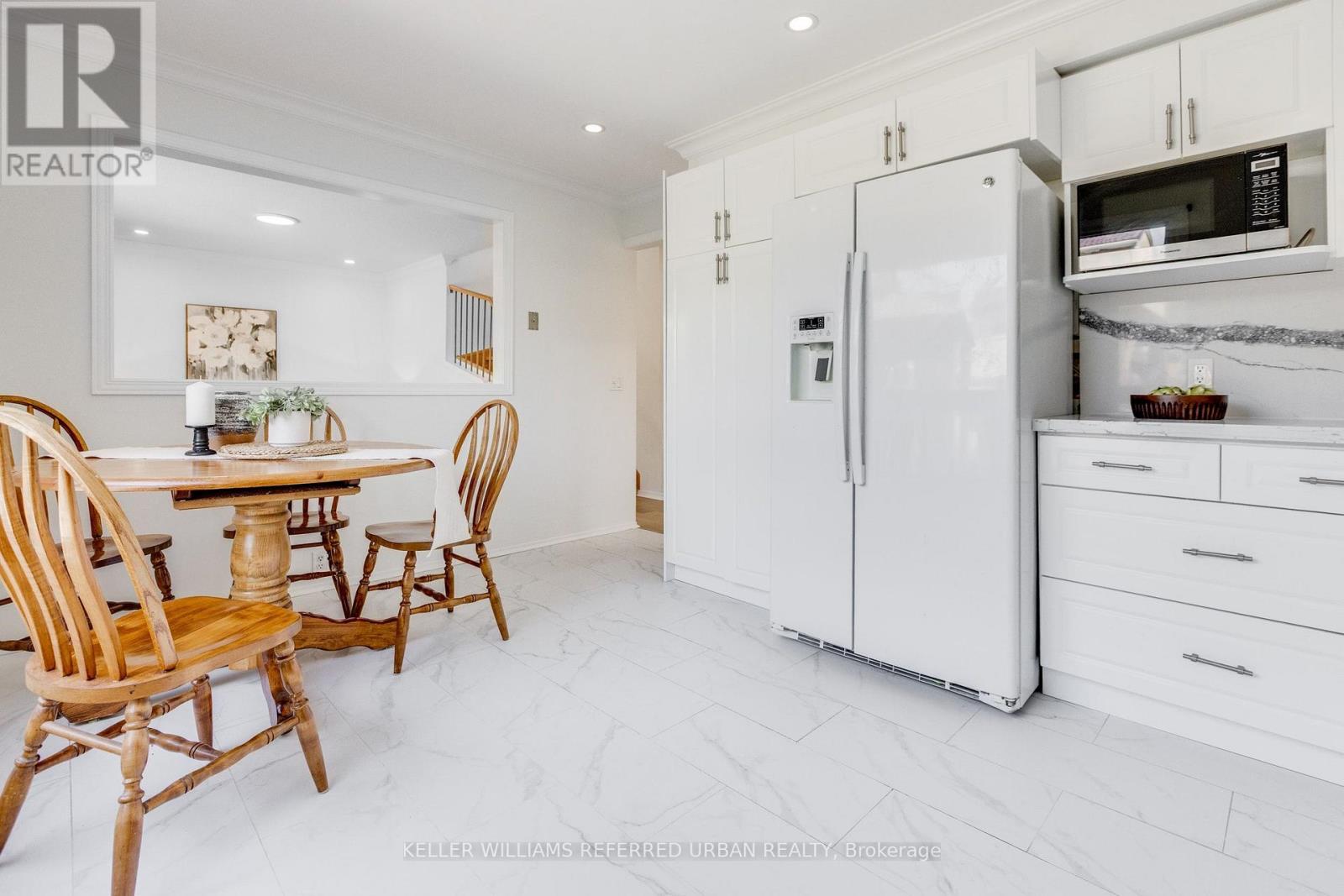 554 MCLEVIN AVENUE - 18