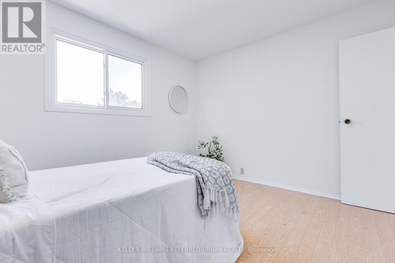 554 MCLEVIN AVENUE - 31