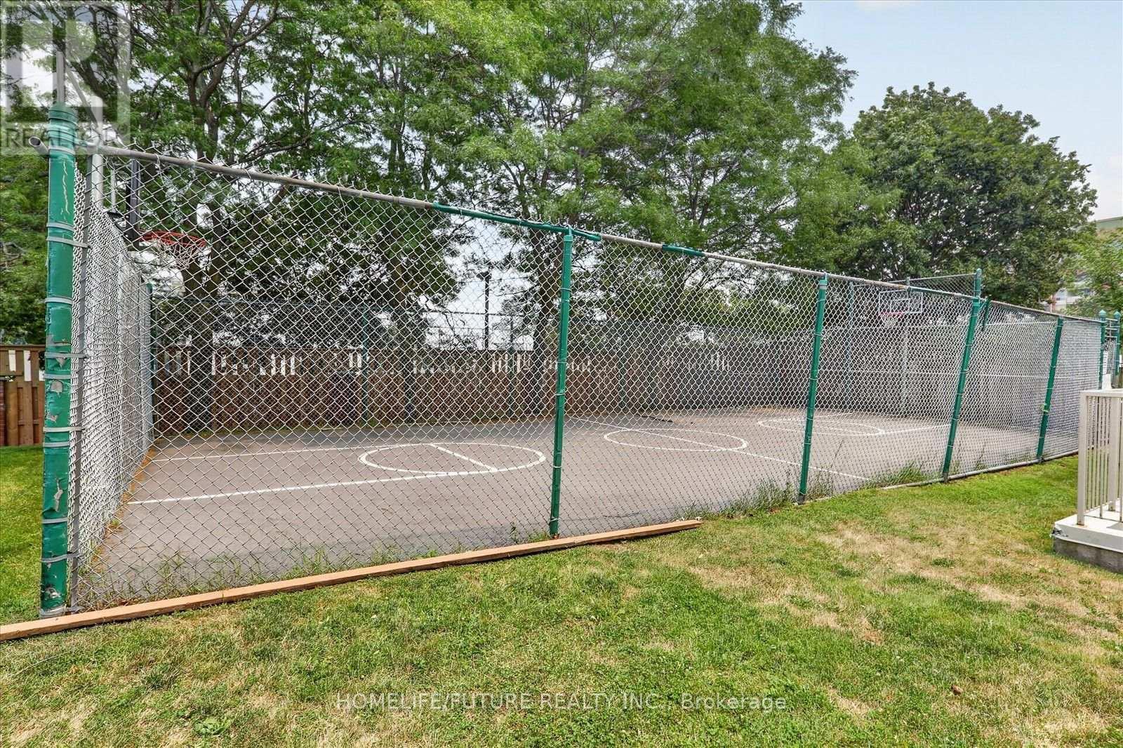 #708 2460 EGLINTON AVENUE E - 33