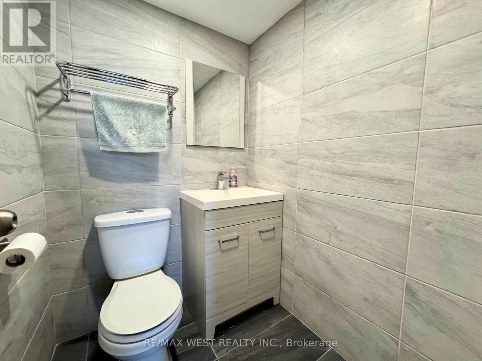 #801 3380 EGLINTON AVENUE E - 7
