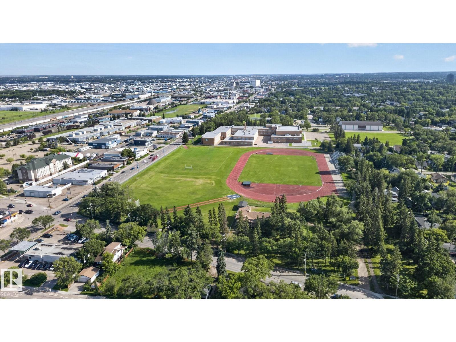 #108 10520 80 AV NW - 36