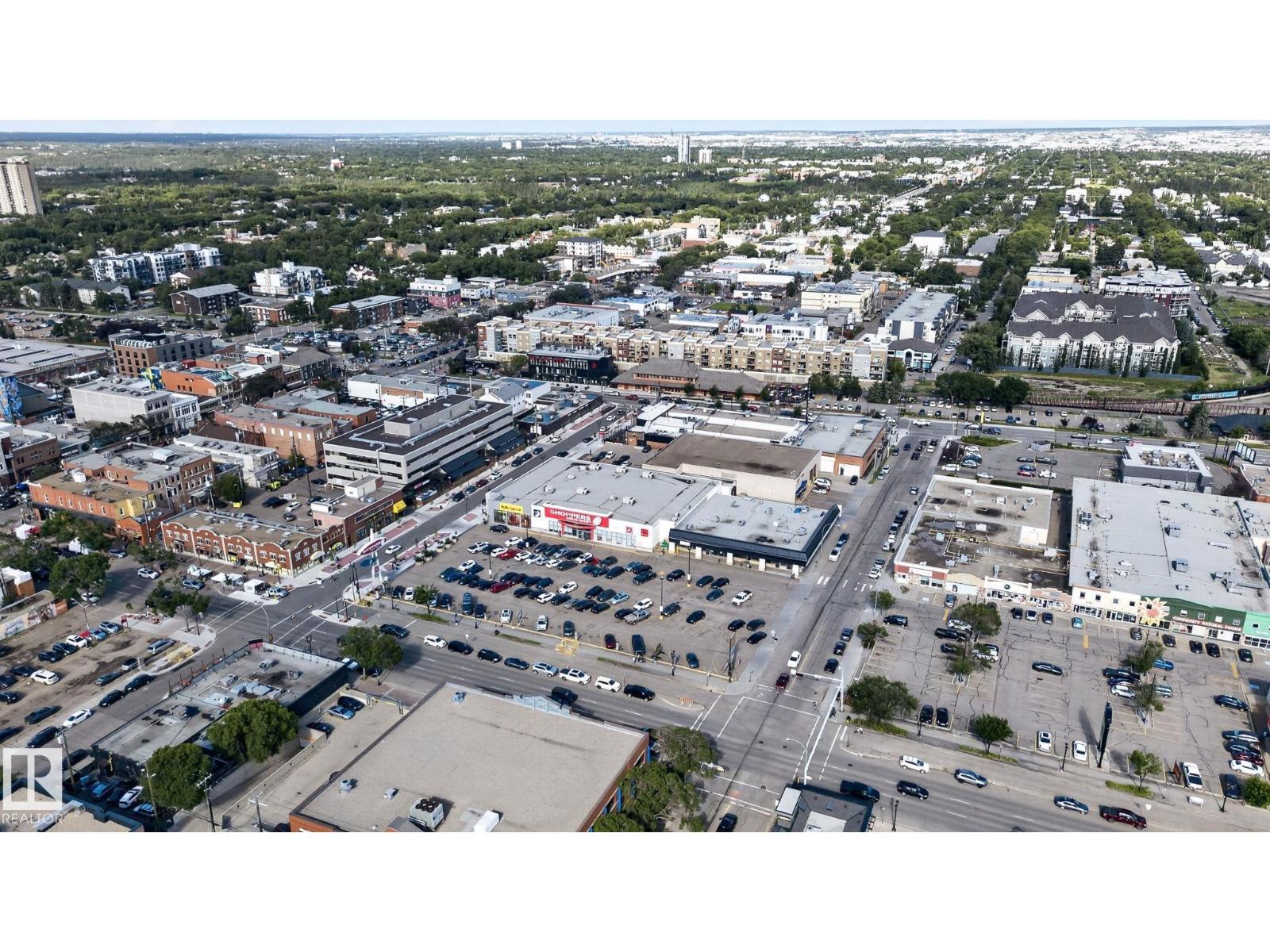 #108 10520 80 AV NW - 33